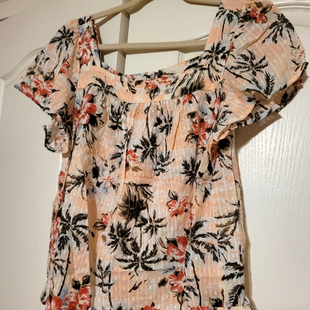 Torrid Short Sleeve Top Sz 0